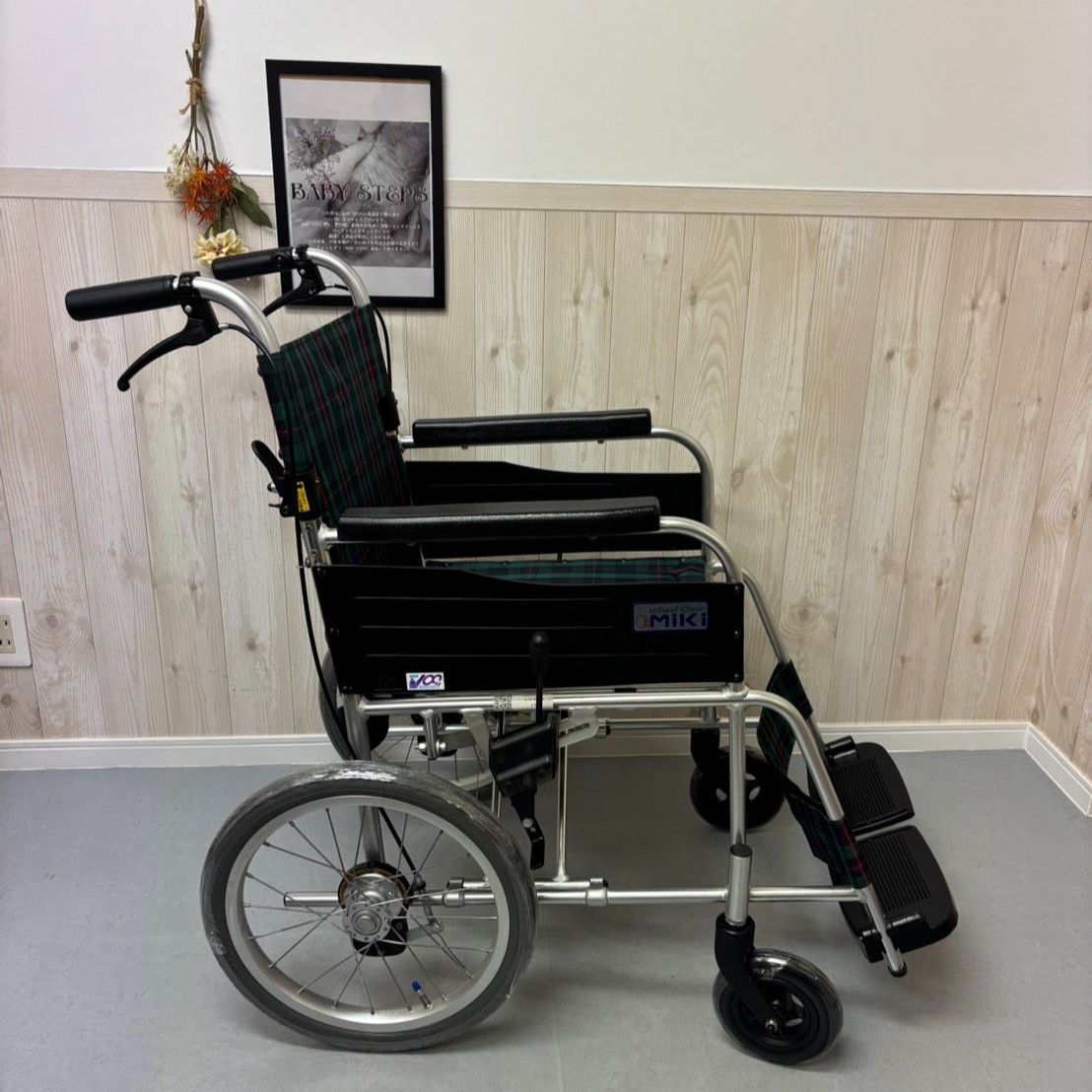 Miki 介助型 車椅子 車いす 車イス スタンダード ノーマル MPCN-46JD