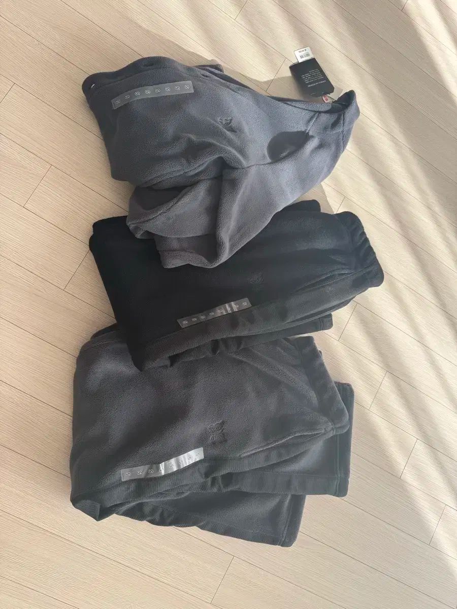 ユニクロ NEEDLES ユニクロ ニードルズ sサイズ カーディガン パンツ