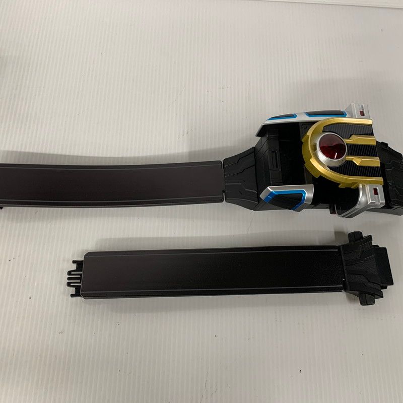  品 バンダイ CSM イクサベルト＆イクサライザー 042 251114 mh 04 izu 仮面ライダー キャラクター玩具