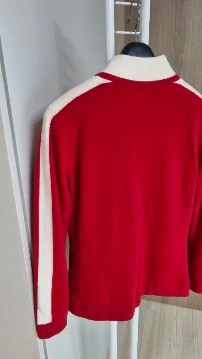  BOGNER ボグナー レディース カシミア100 ウィンドブレーカー レッド 90 その他 レディースウェア