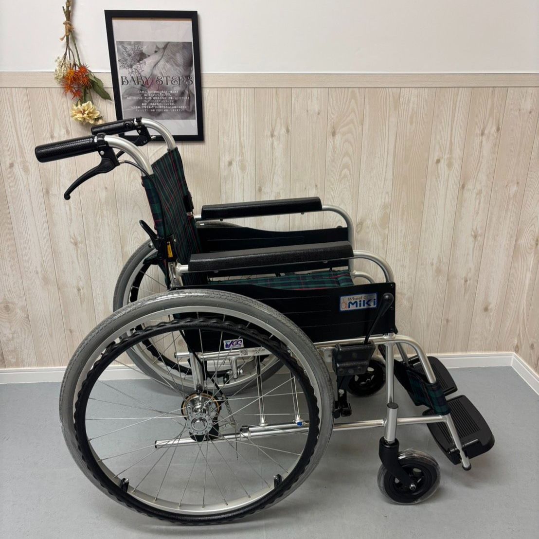 MPN-43JD MIKI ミキ 車椅子 車いす ストア 車イス スタンダード