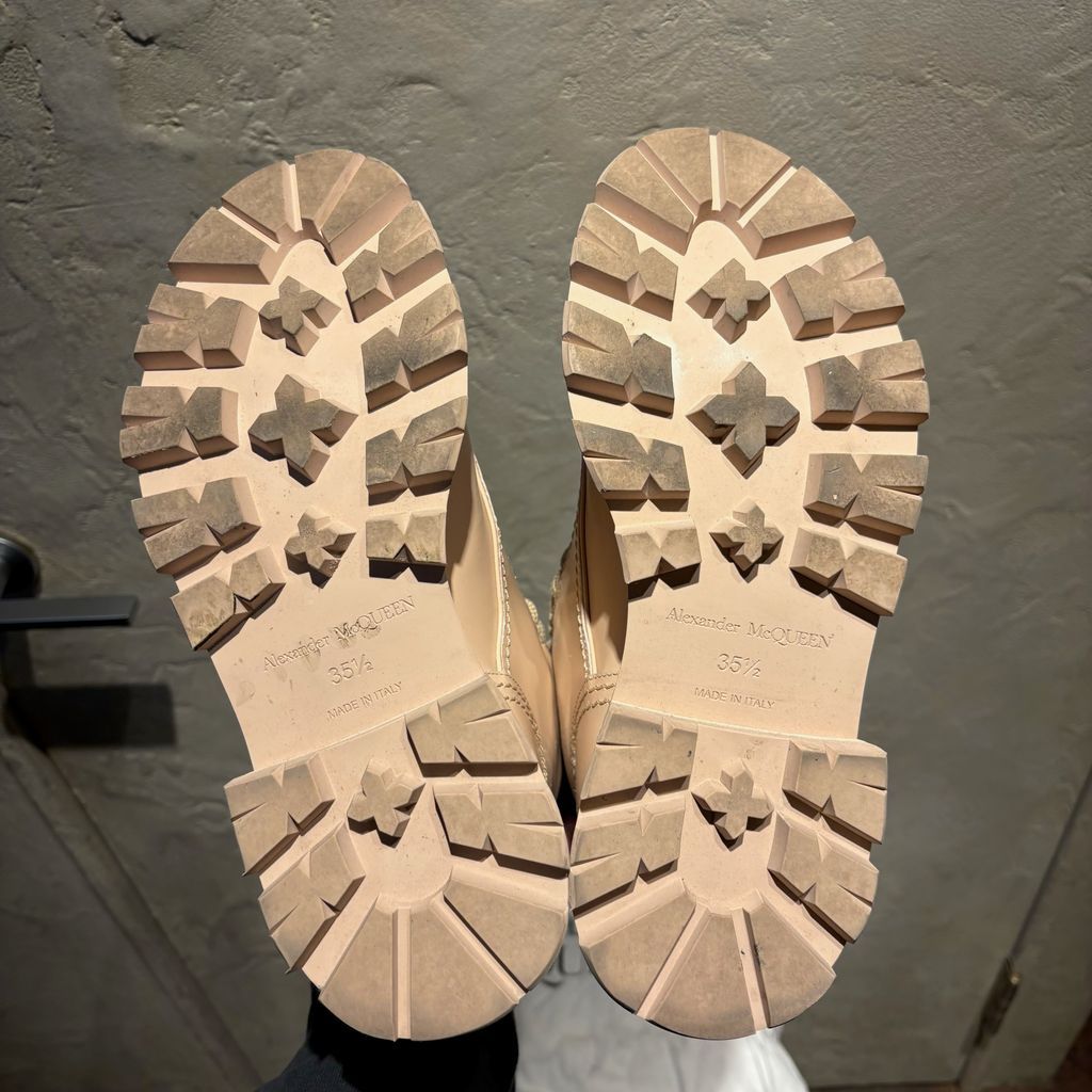  Alexander McQueen アレキサンダーマックイーン レースアップブーツ ベージュ size IT 35 1 2 代官山A 11 その他 ブーツ