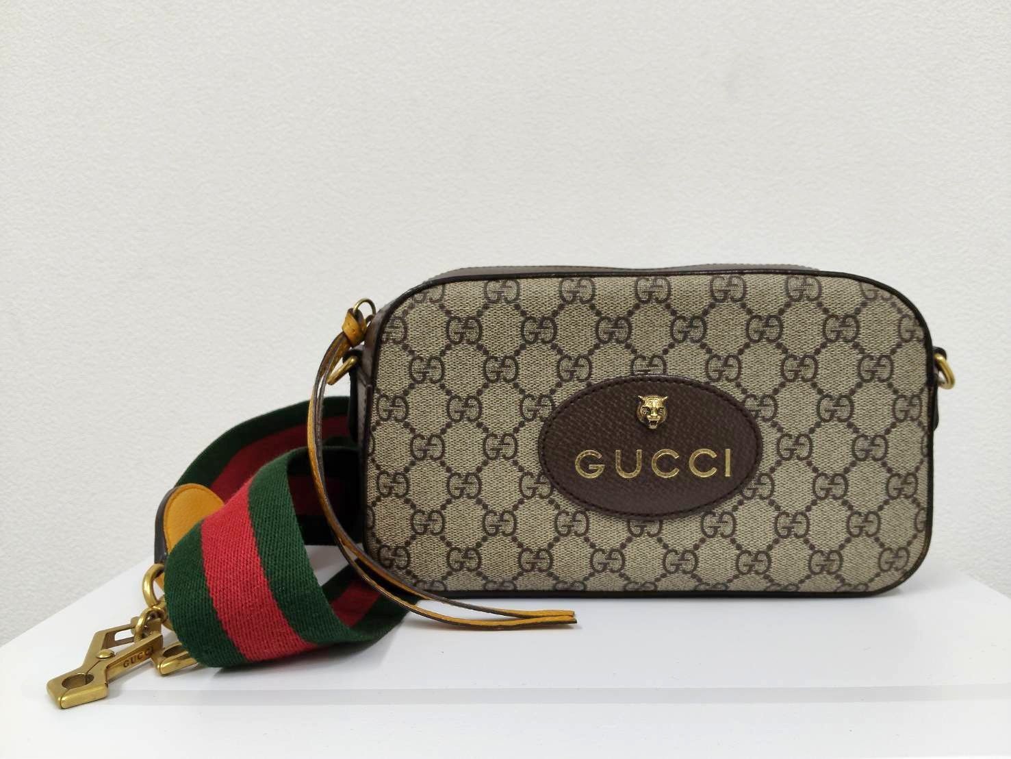 GUCCI GGスプリーム タイガーヘッド ショルダーバッグ