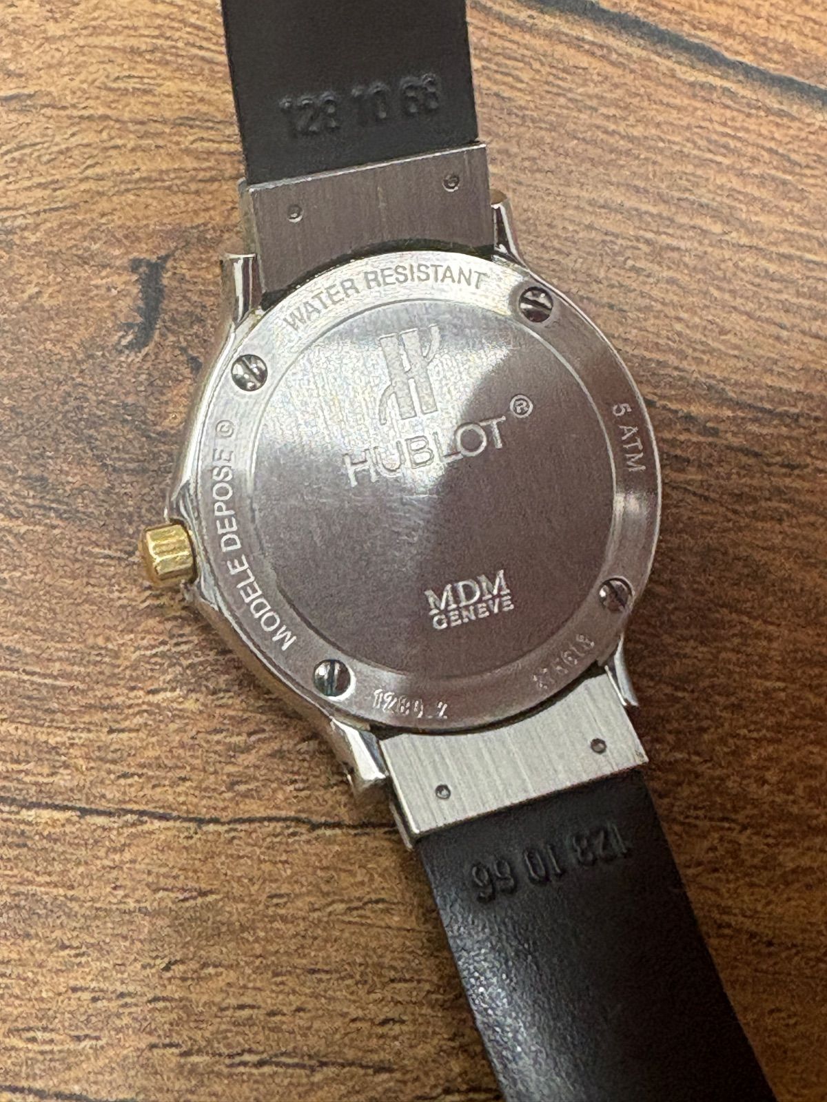  ウブロ HUBLOT 1391.2 MDM クラシック K 18 YGベゼル デイト クォーツ レディース 腕時計(クォーツ) 腕時計(アナログ)