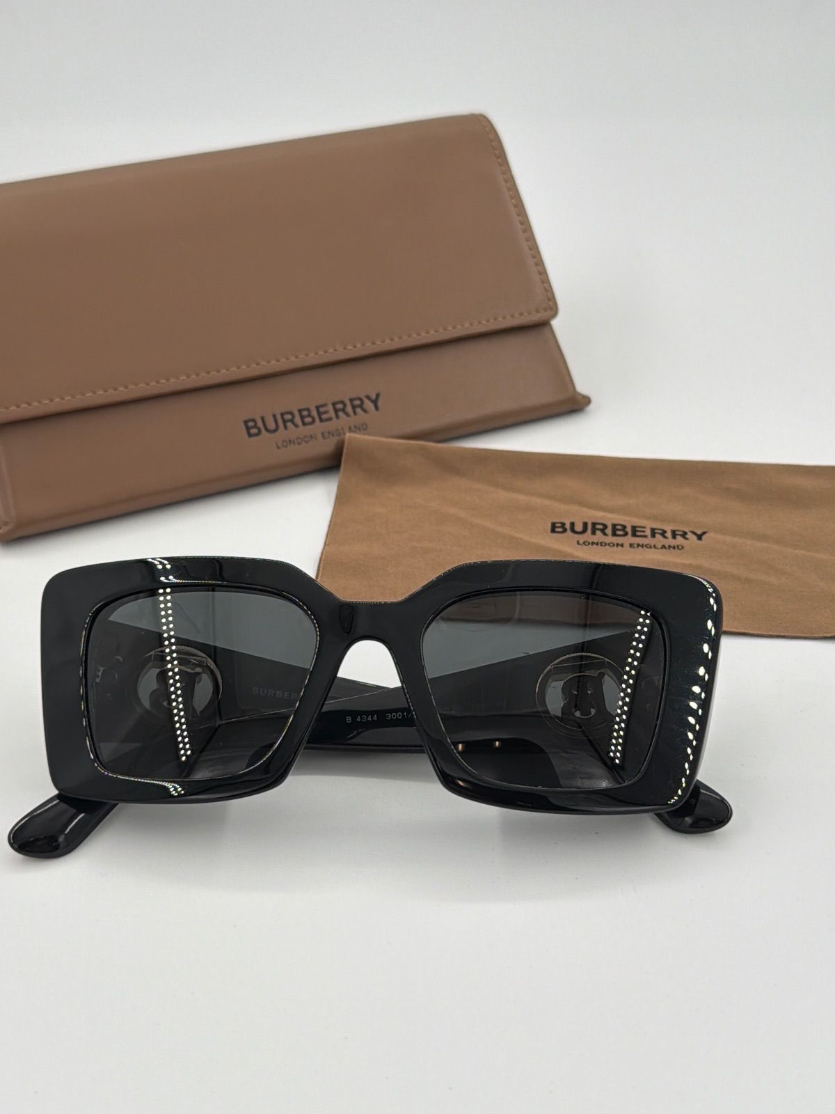 Burberry バーバリー サングラス