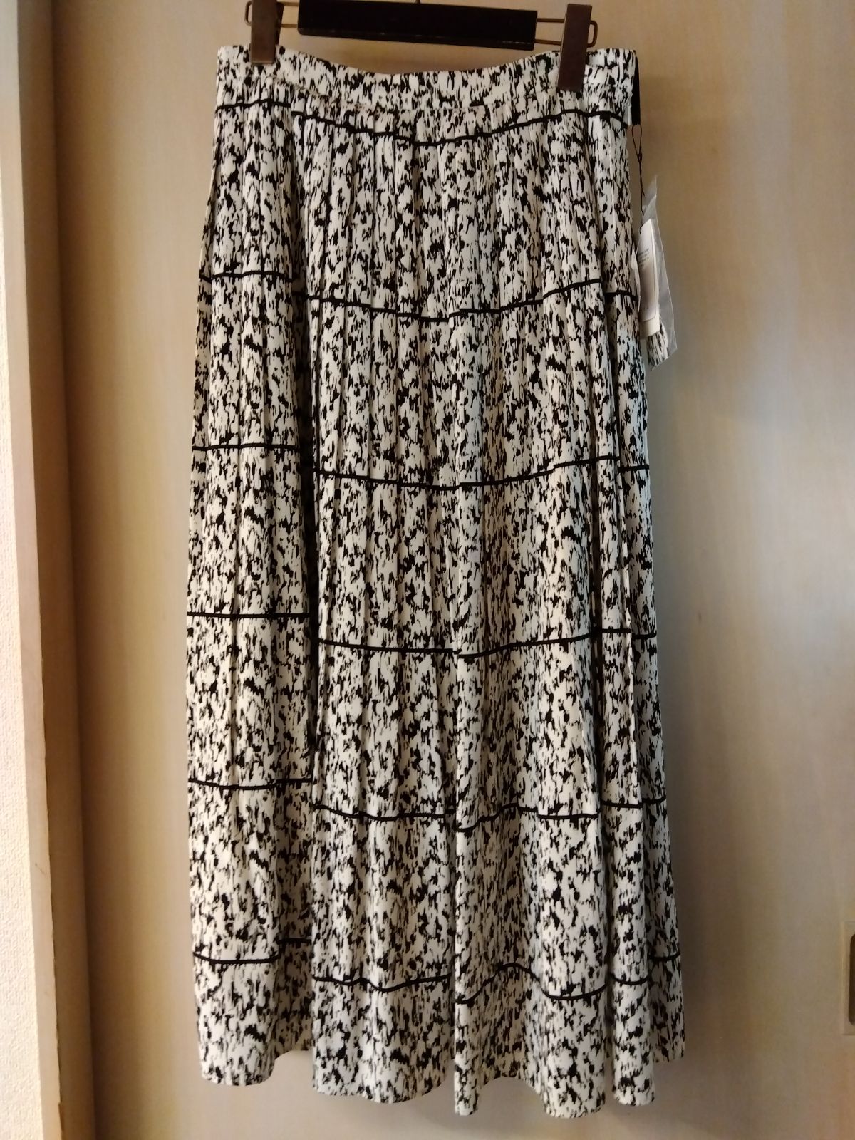 M24 レキップ ヨシエイナバ キレイめ 感のあるプリーツスカート オシャレ上級 サラサラ