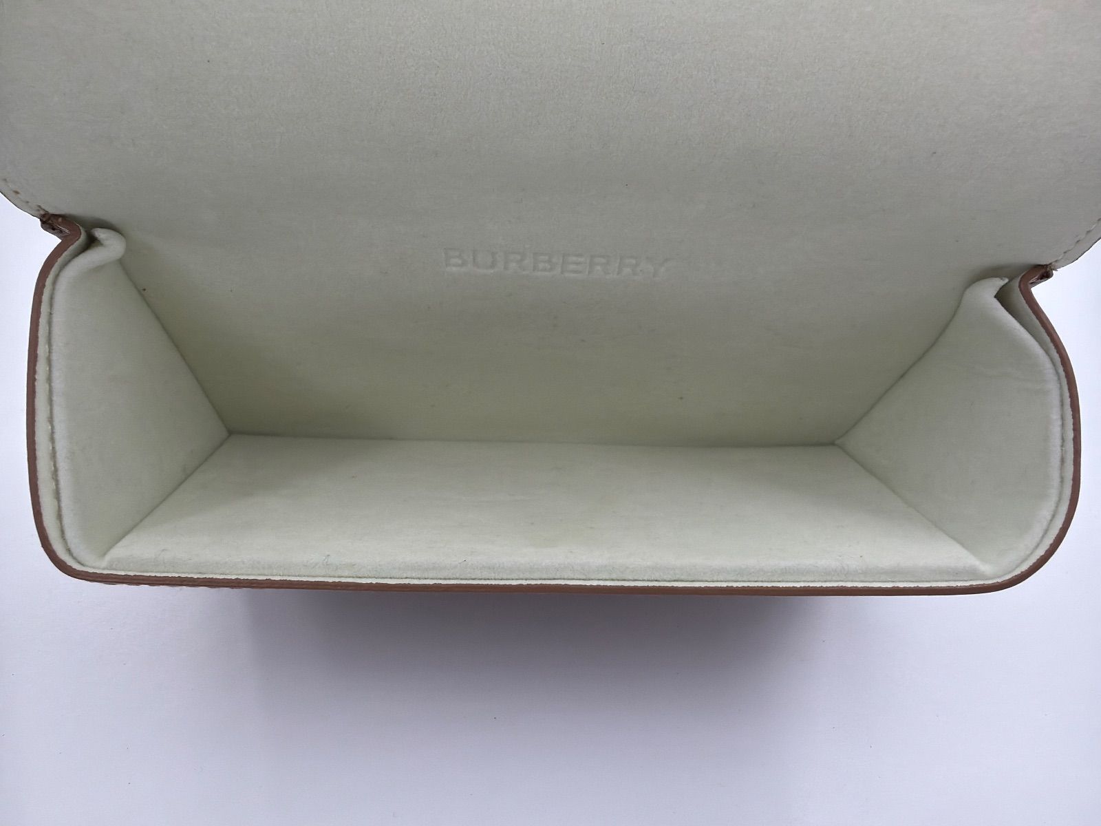 Burberry バーバリー