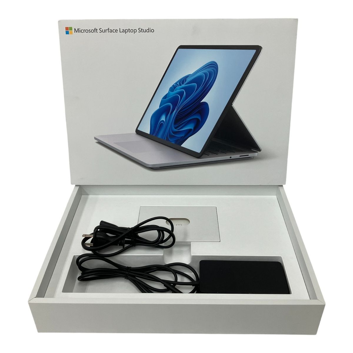 Microsoft Surface Laptop Studio AI 2-00018 14.4インチ ノート パソコン i 7-11370 H 32 GB SSD 2 TB RTX 3050 Ti GPU win 11