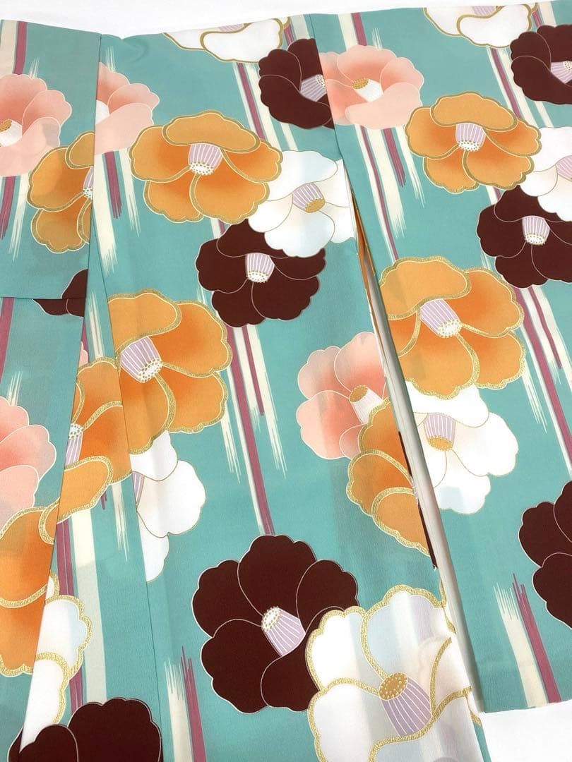 二尺袖 ポリエステル着物 片身替わり 金彩 椿 縦縞 袴用 MOP 467