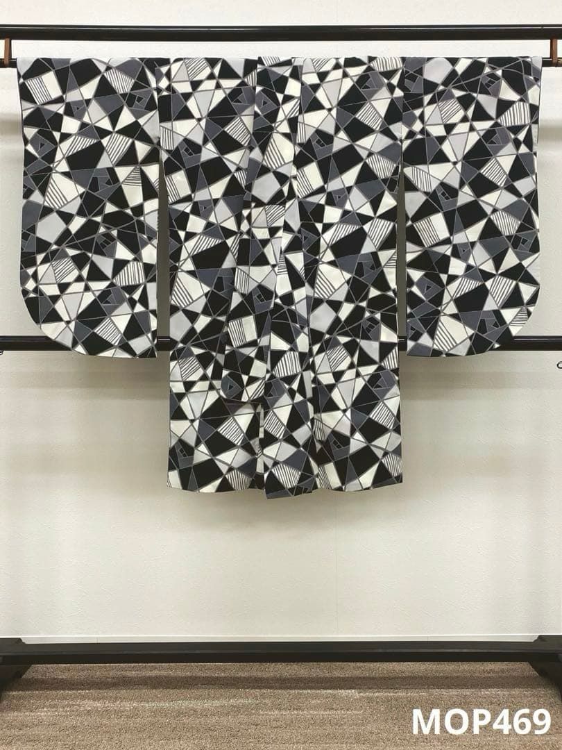 二尺袖 ポリエステル着物 袴用 幾何学模様 MOP 469