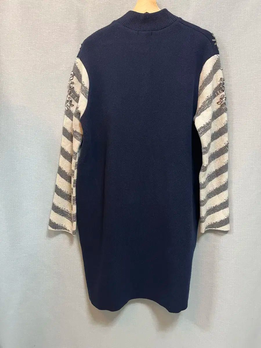 2015年Sisley SIビーズ装飾Longカーディガン