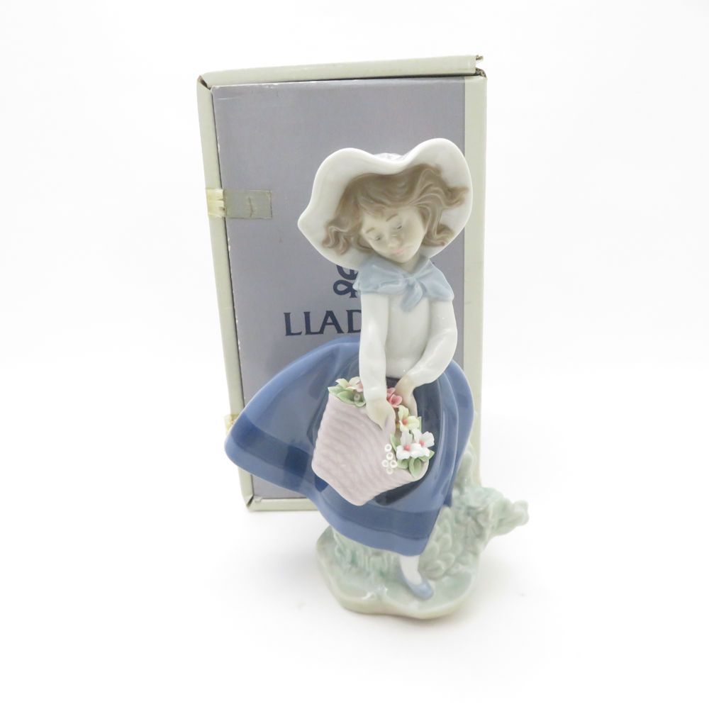 LLADRO リヤドロ 5222 な花ばかり フィギュリン 置物 陶器人形 少女 女の子 インテリア SC9348G2