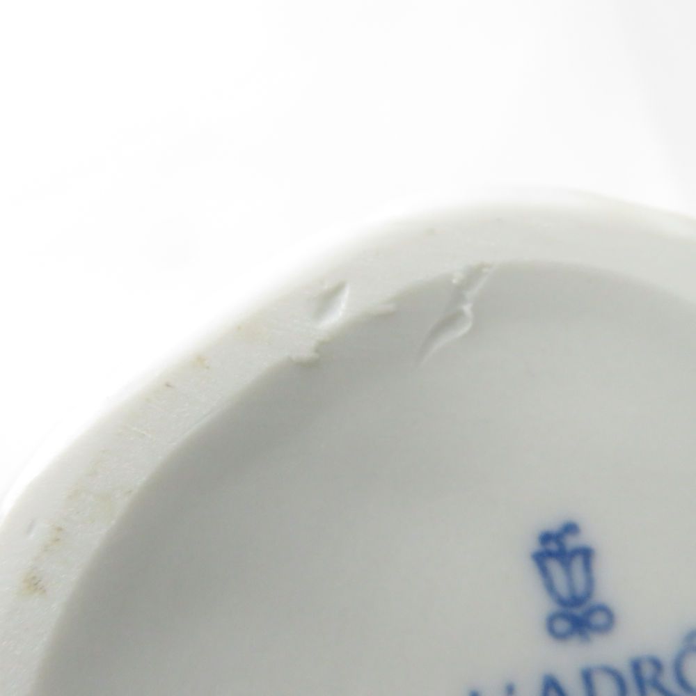 1286 かごいっぱいのバラ