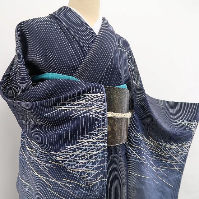 銀通し 高みを目指して辿り着く言葉にできない至高の華”着物