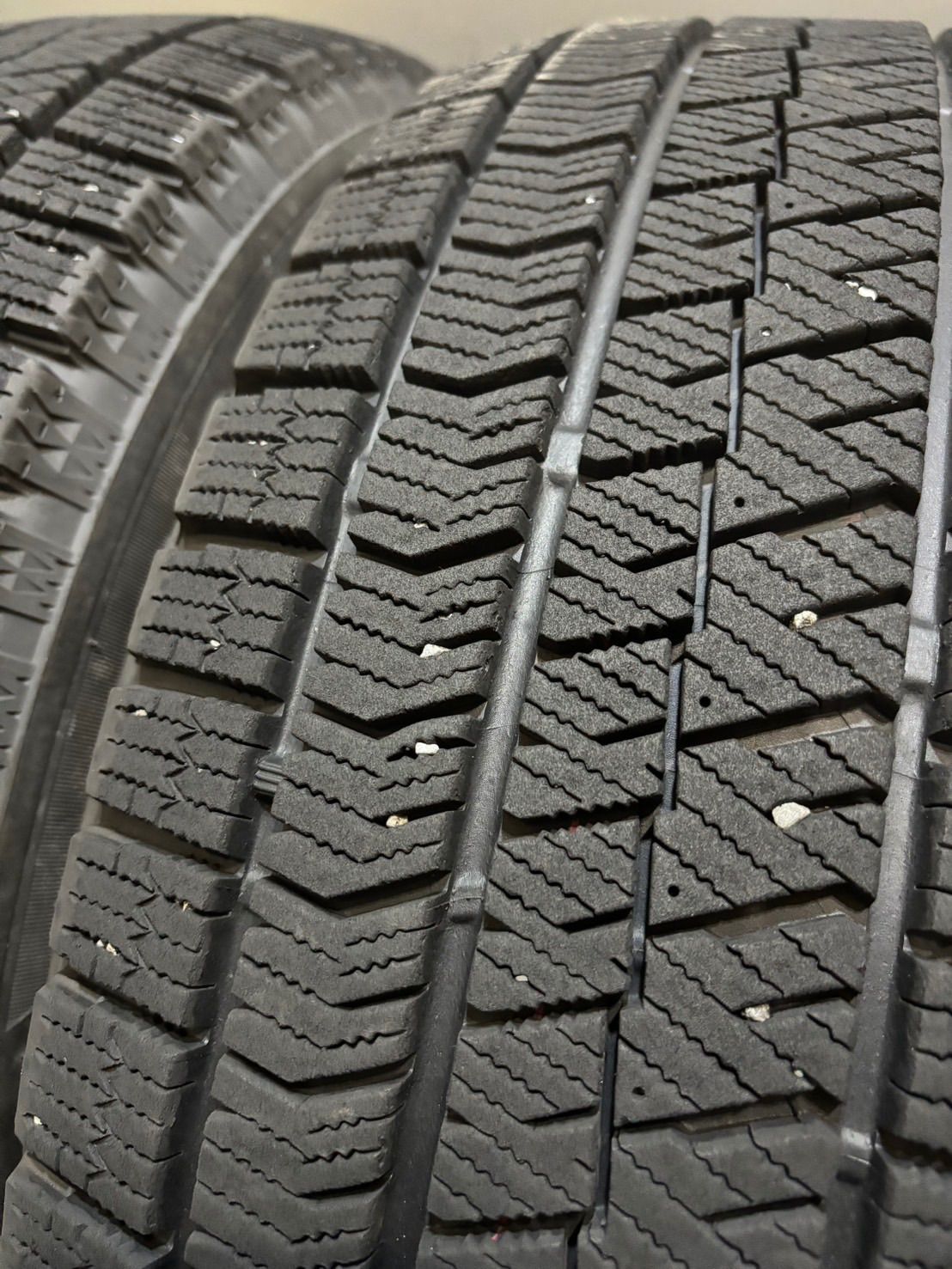  195 65 R 15 VRX 2 19年製 スタッドレス 4本 ブリヂストン ブリザック ノア ヴォクシー プリウス K 717 15インチ スタッドレス