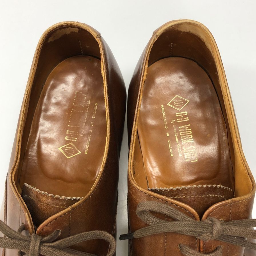 クロケット＆ジョーンズ製