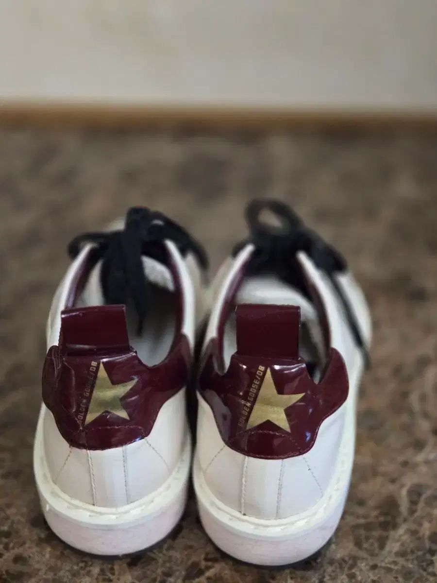 ゴールデングース スニーカー STARTER バーガンディ