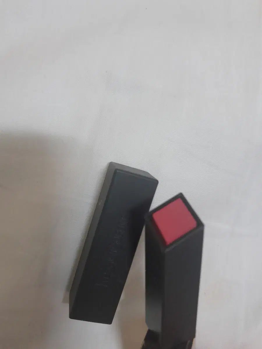 ケーブル編みニット s