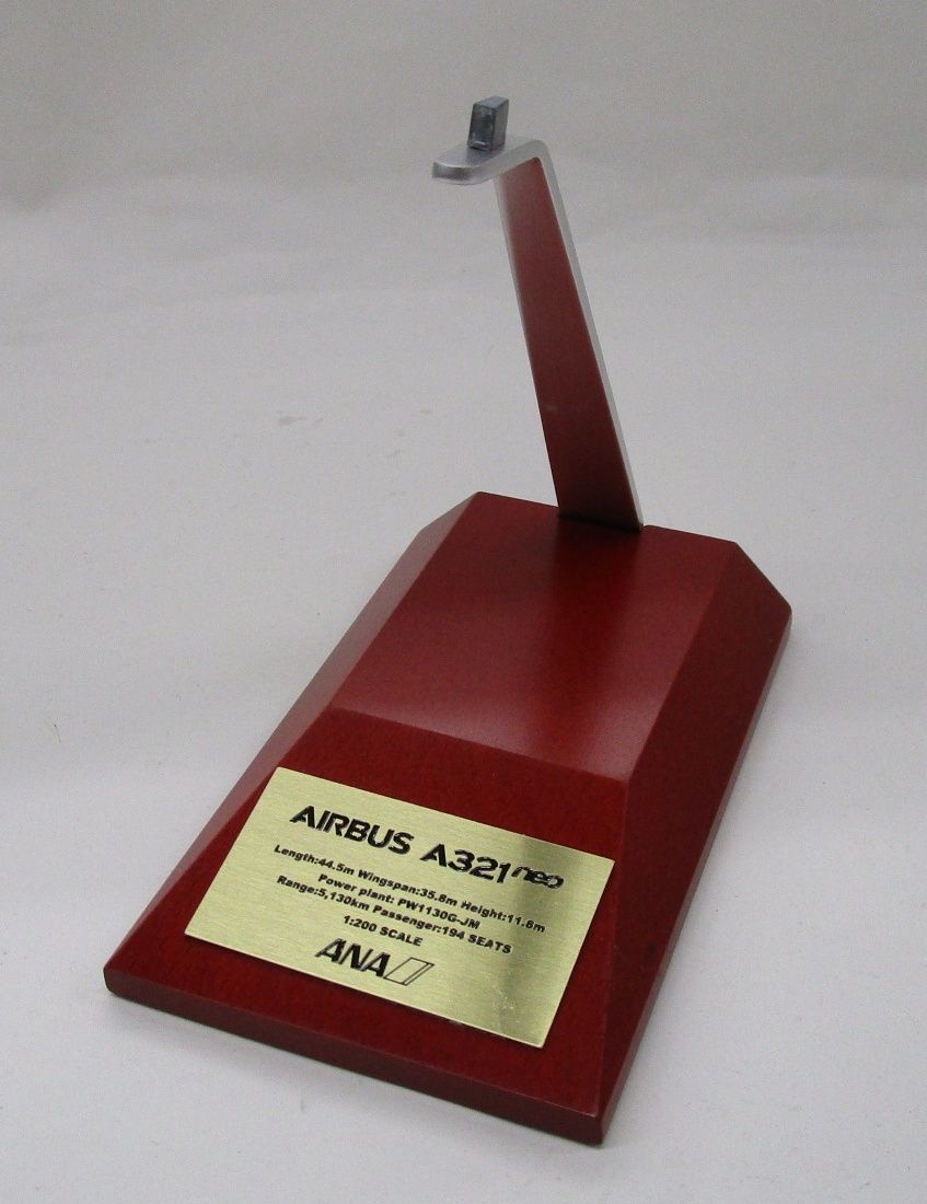 全日空商事 1/200 A321neo ANA JA152A [NH20190]【ジャンク】zvt092207m