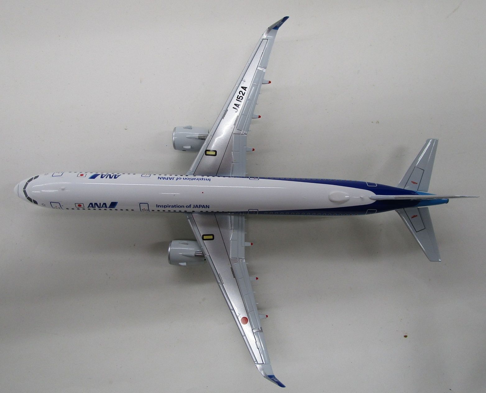 全日空商事 1/200 A321neo ANA JA152A [NH20190]【ジャンク】zvt092207m