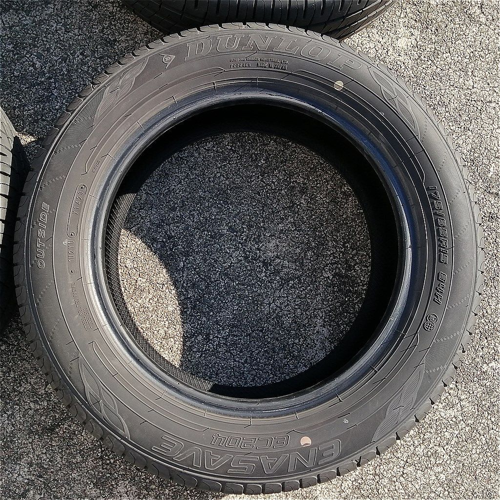  夏タイヤ4本セット DUNLOP ENASAVE EC 204 175 65 R 15 製 15インチ サマータイヤ ノーマルタイヤ