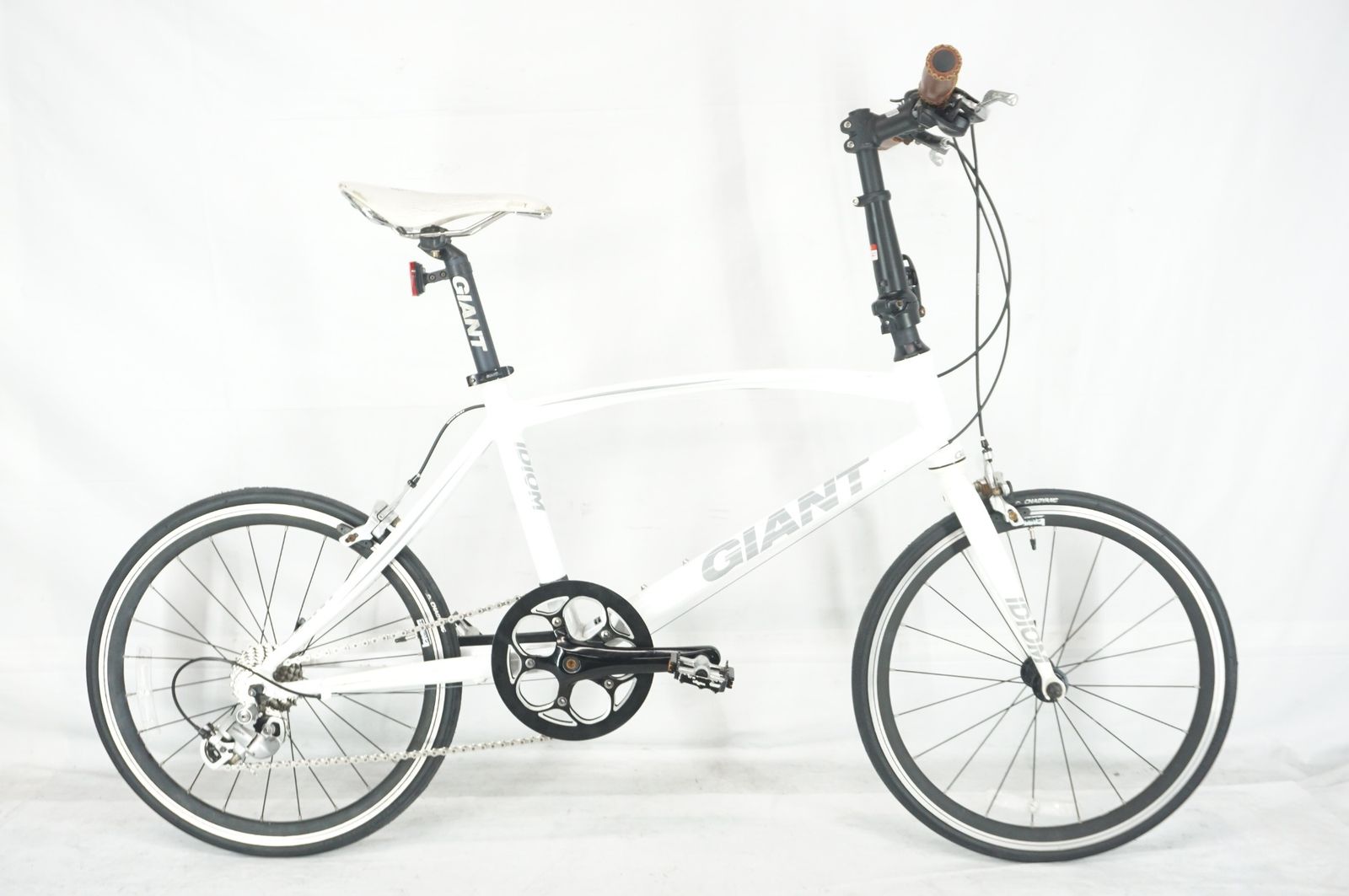 GIANT 「ジャイアント」 IDIOM2 2013年モデル 20インチ ミニベロ