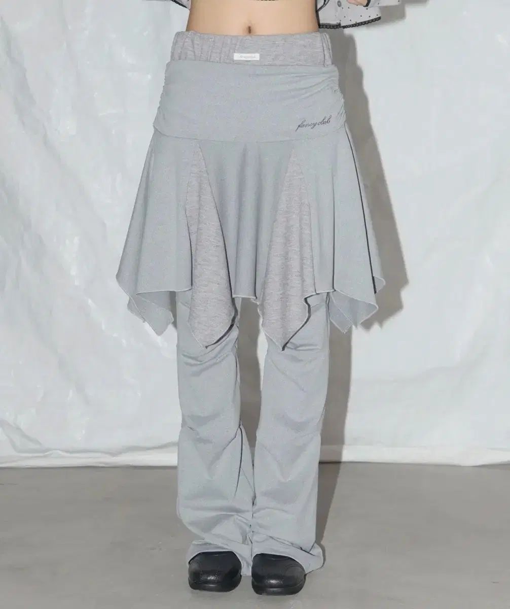 ファンシークラブ アシンメトリー スカート レイヤード ピンタック パンツ グレー