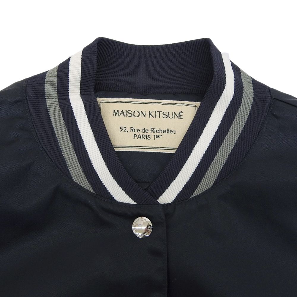 超美品 メゾンキツネ MAISON KITSUNE KWL-48500-B スタジャン サテン