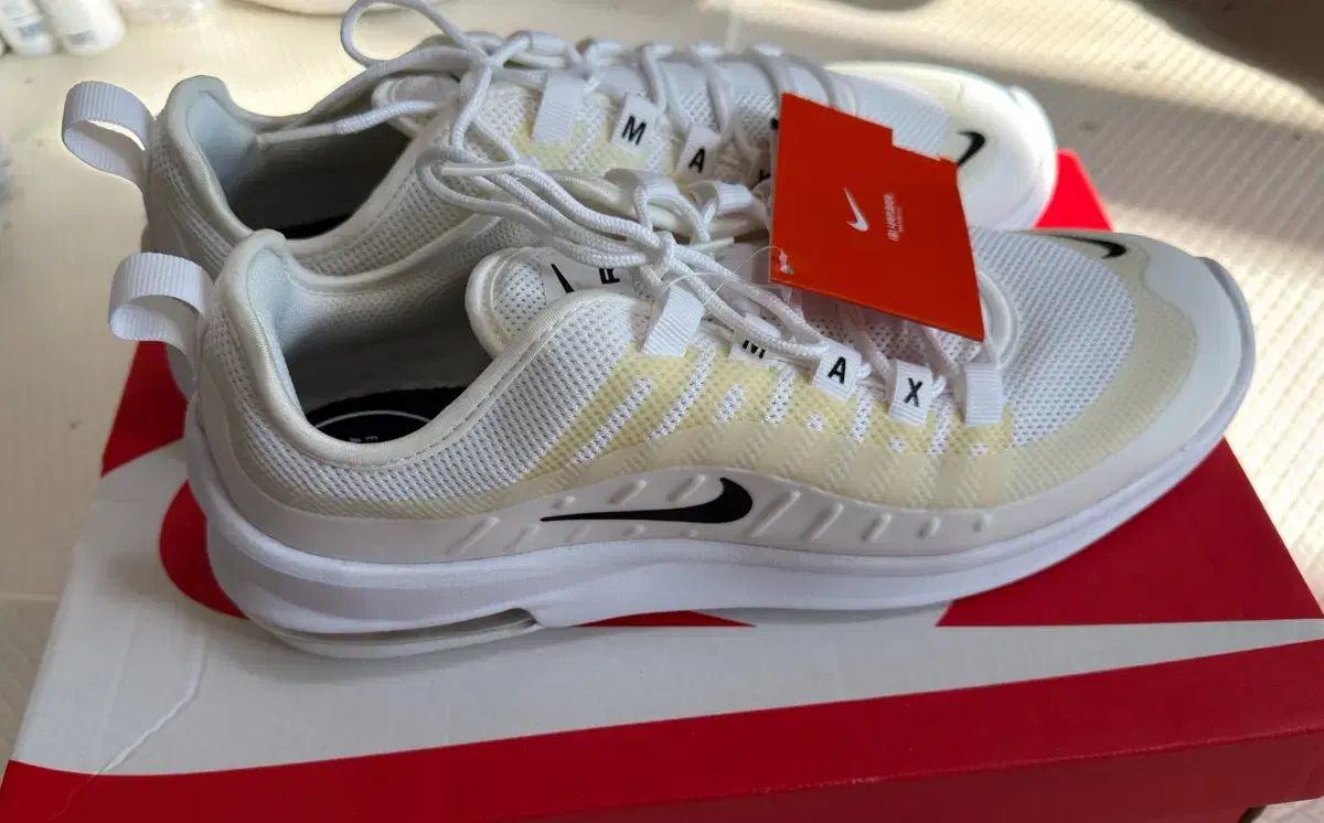 ナイキ エアマックス エクシス AXIS ランニングシューズ 275