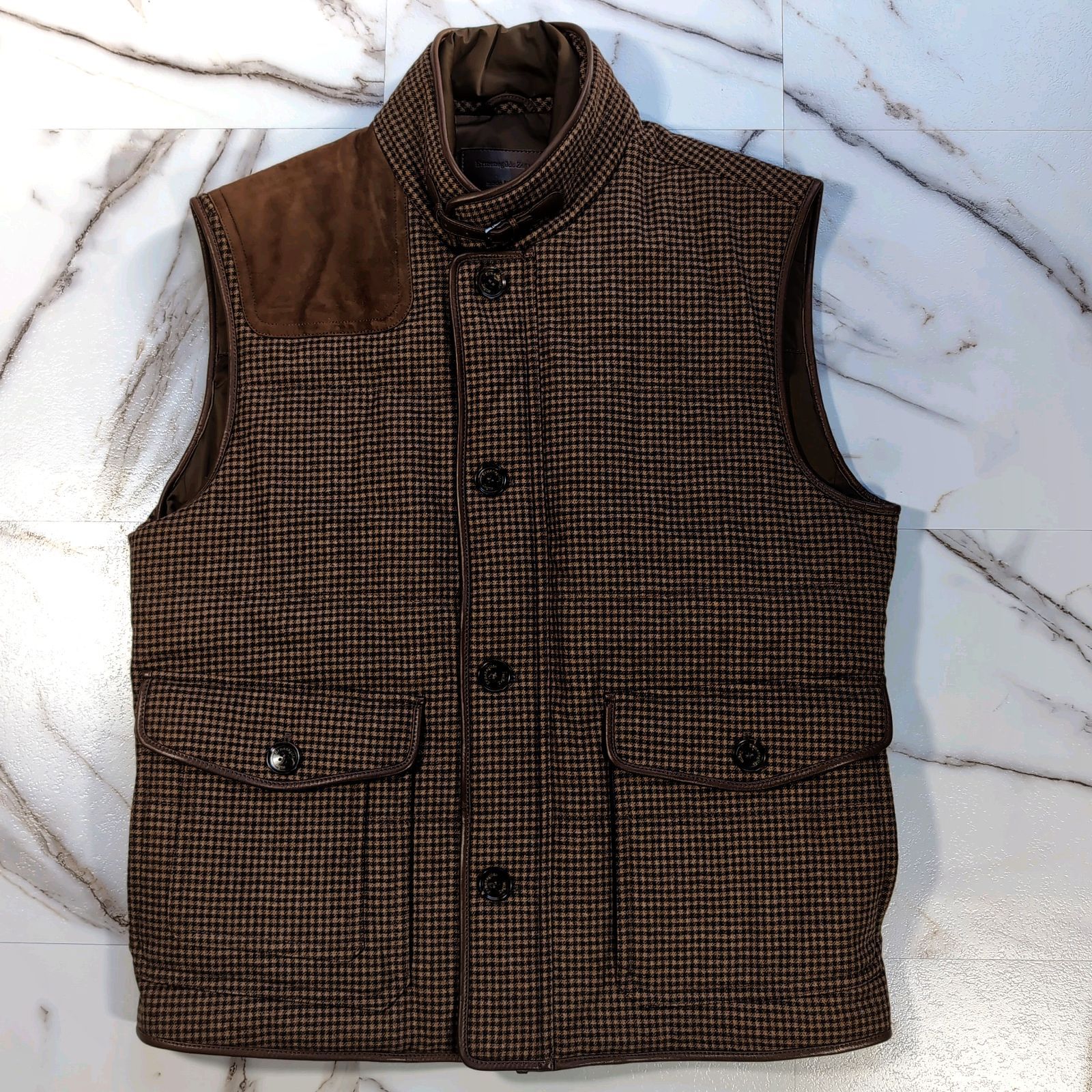 Ermenegildo Zegna ウールカシミヤツイード ハウンドトゥース レザーパイピング ショルダースエード キルティングベスト ツイードベスト パフベスト 52 L ririジップ ハンティングベスト