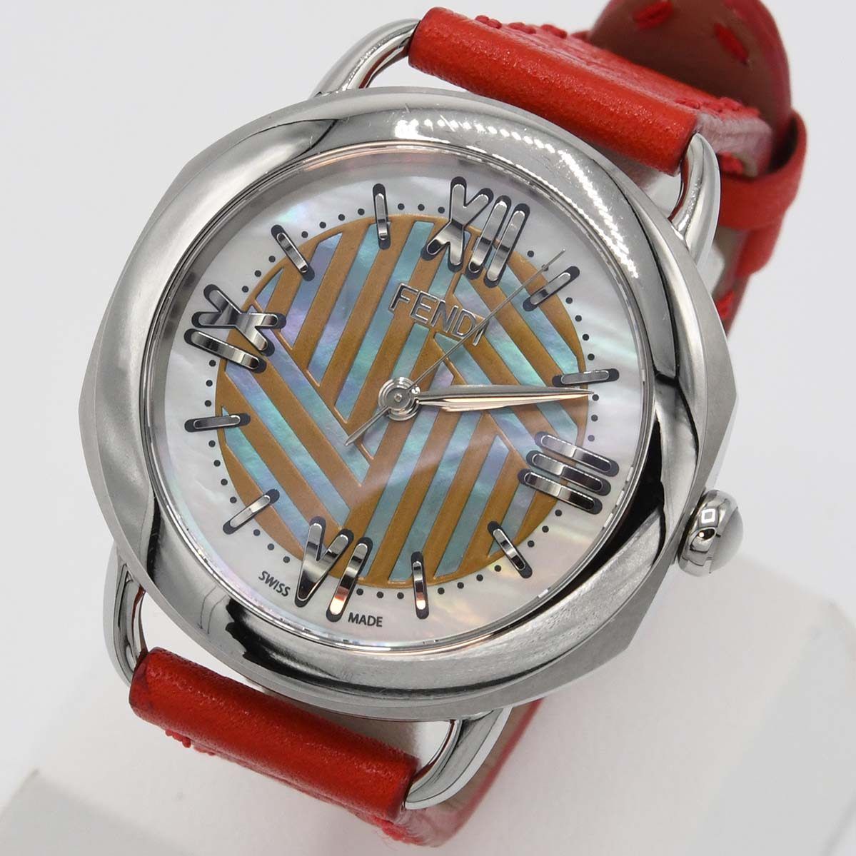 腕時計 稼働 FENDI フェンディ セレリア 80200 M クォーツ シェル文字盤 2025 11電池交換済 袋有 4024