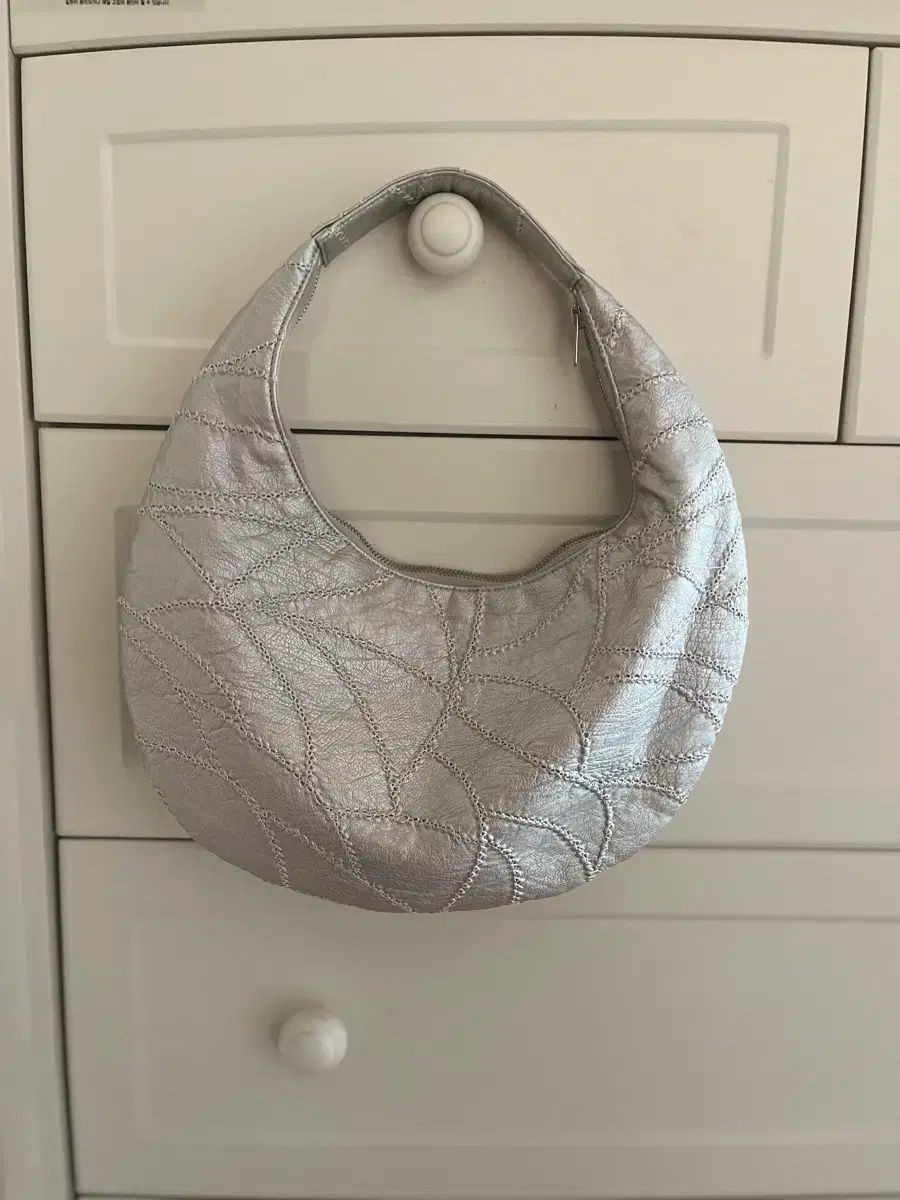 Regular HOBO BAG シルバー