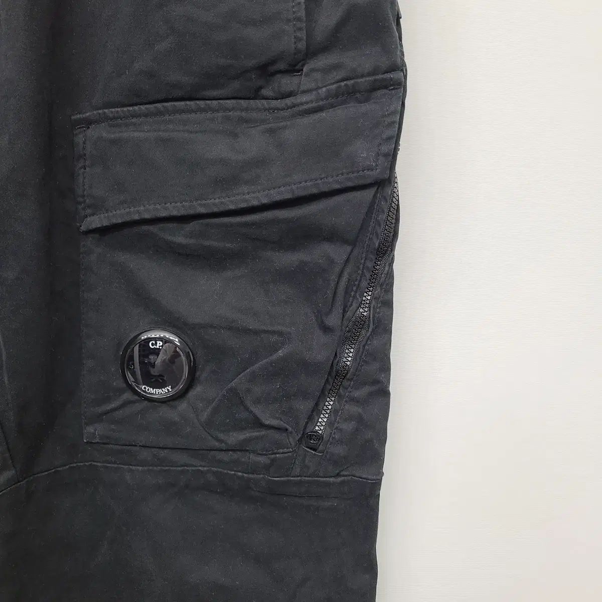 C.P. COMPANY シーピーカンパニー ウォッシュ カーゴ ジョガーパンツ ブラック 50