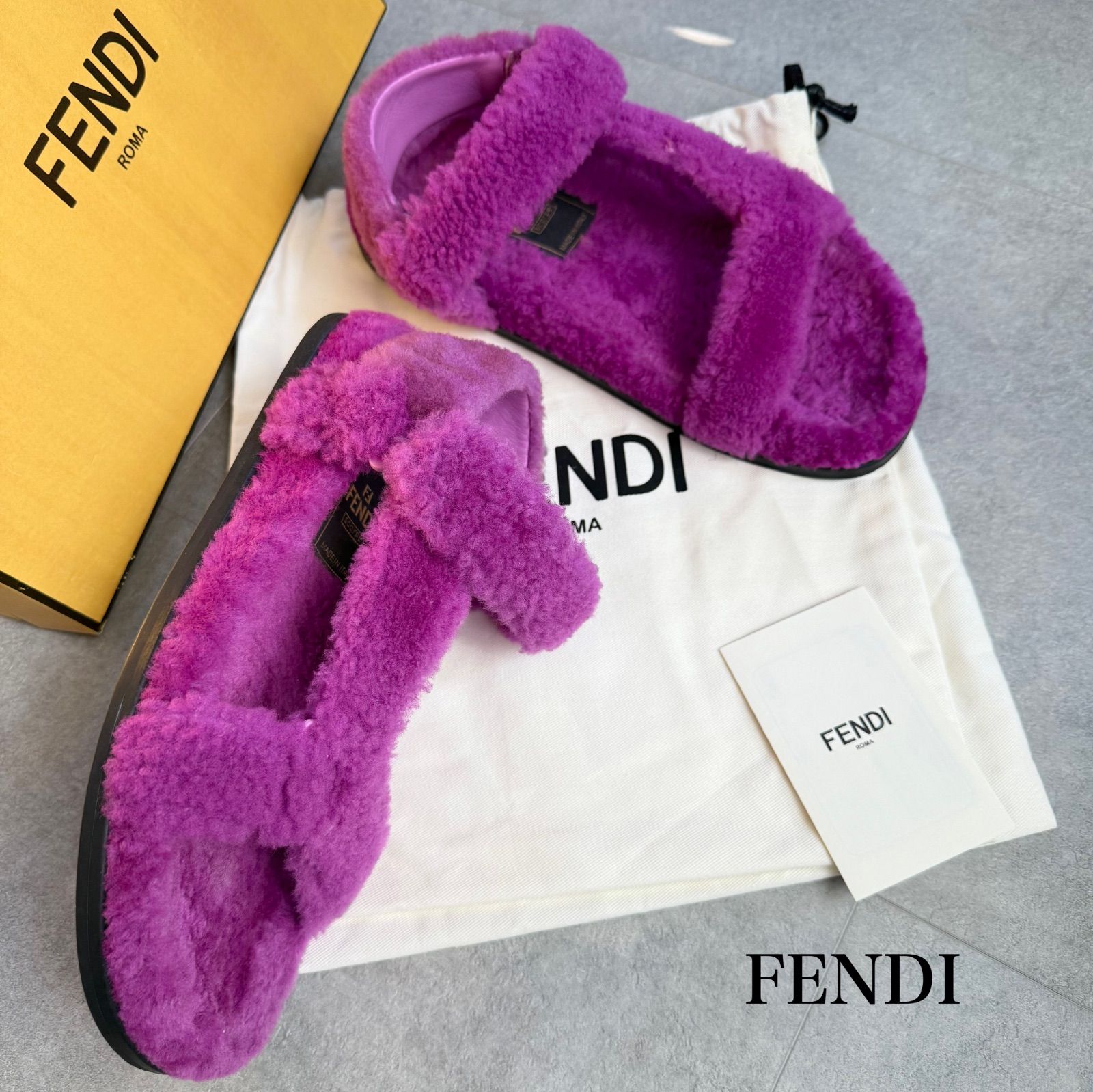 FENDI フェンディ ボア ストラップサンダル 37 ズッカ柄 24 cm パープル ムートンシューズ フラットシューズ
