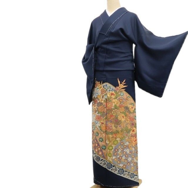 ❁tomihisa❁未着用 千總謹製 落款 金駒刺繍 着物 正絹 仕付け糸付