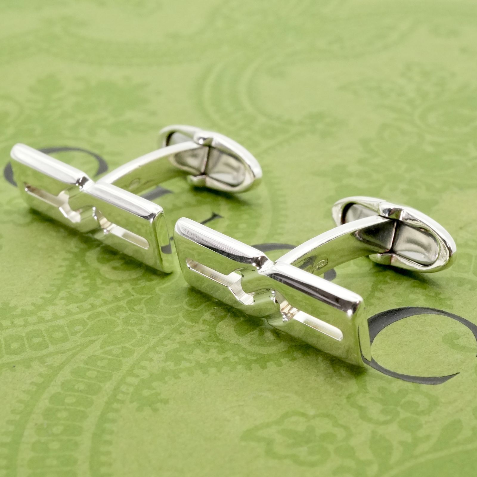 グッチ インフィニティノット シルバー925 カフス 25-1918S