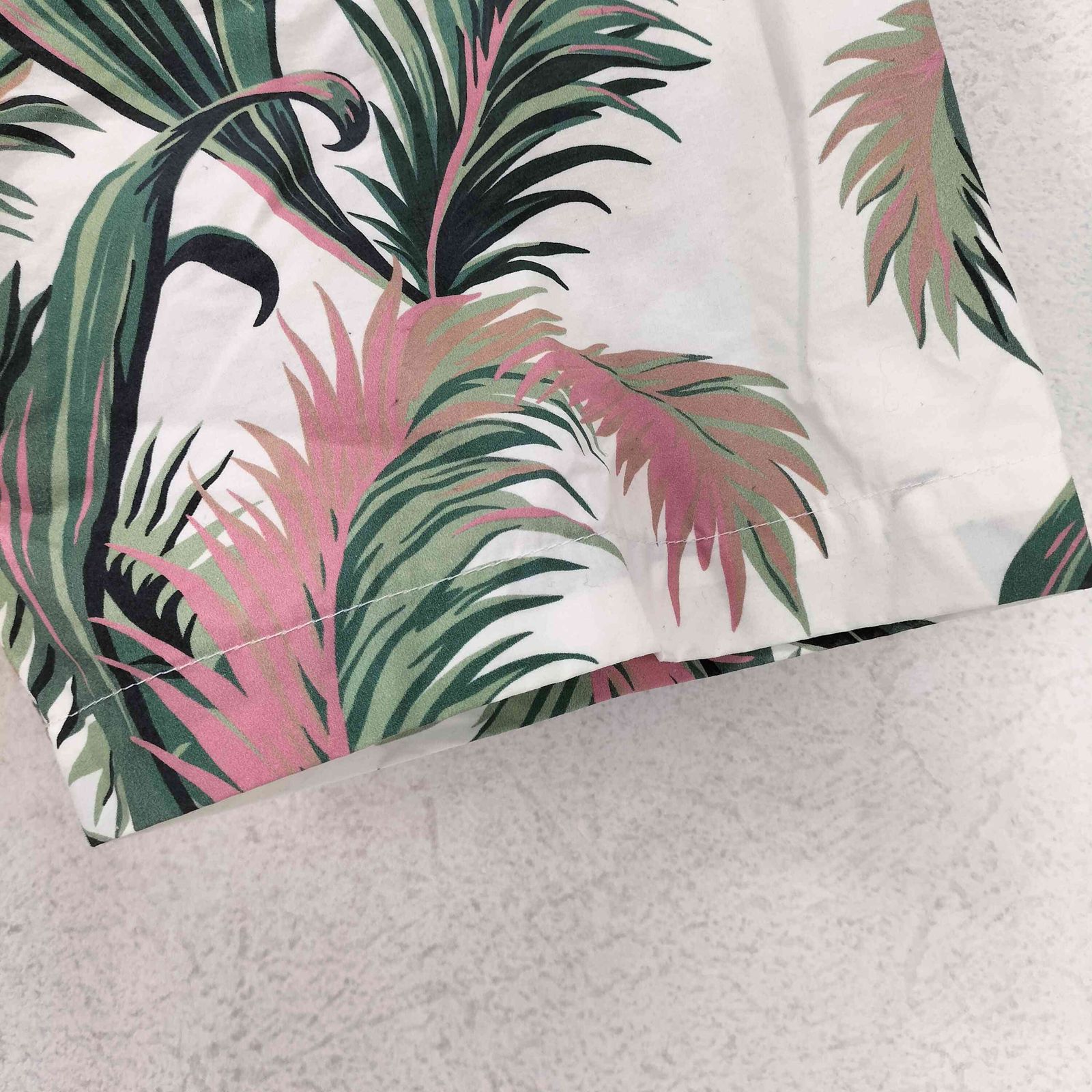 メゾンキツネ MAISON KITSUNE x Hotel Olympia パーム フロント