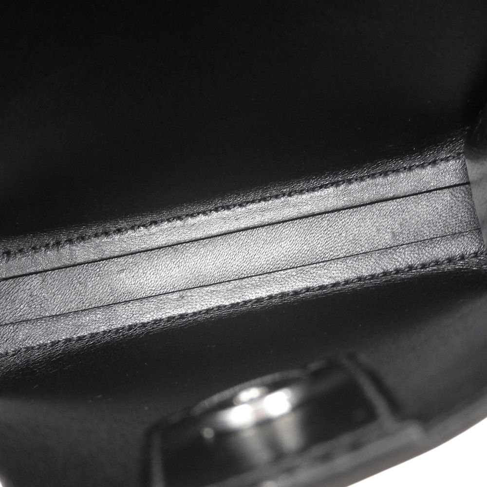 クロスボディバッグ