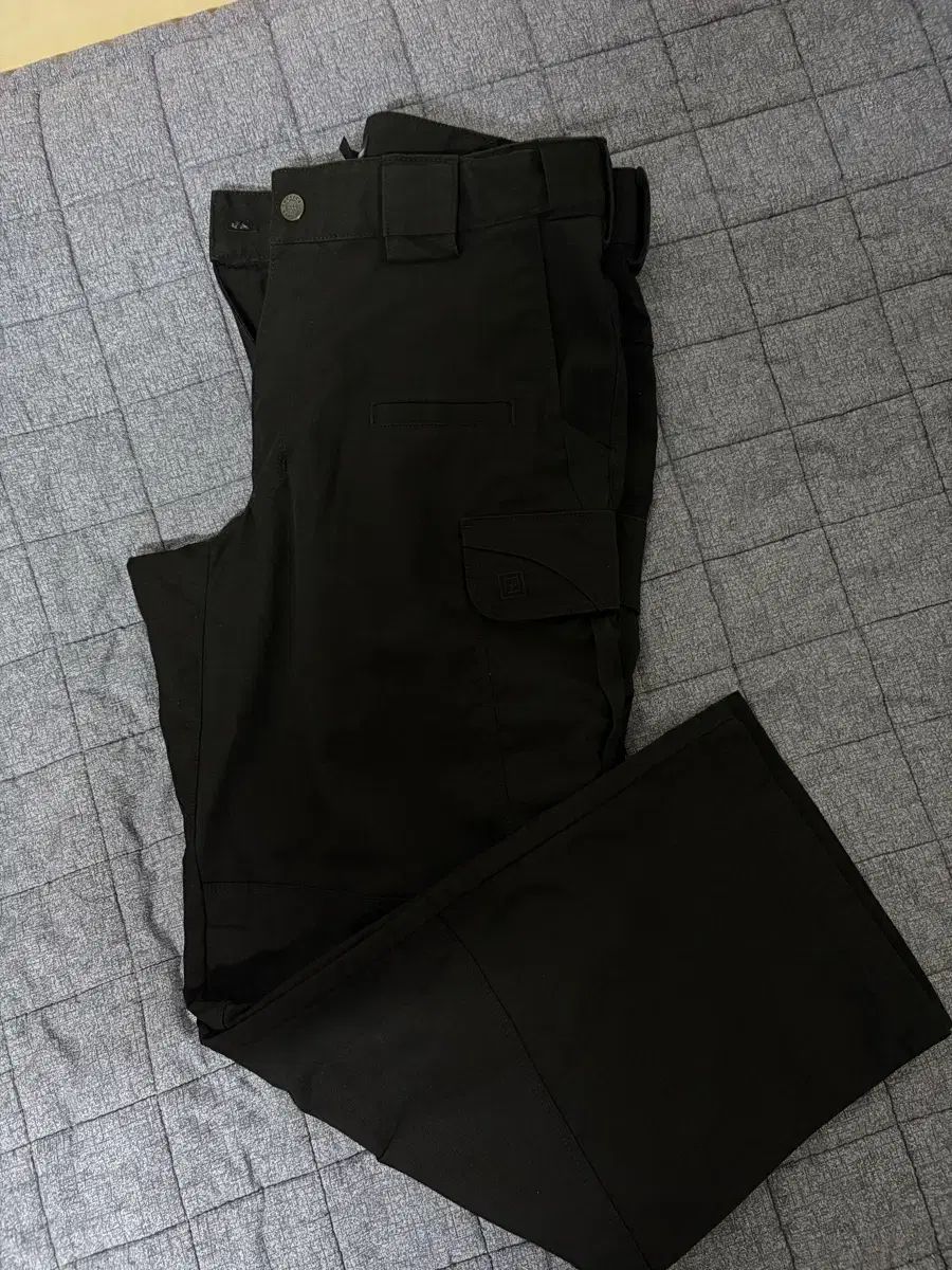 5.11 TACTICAL ストライク ズボン 30 28