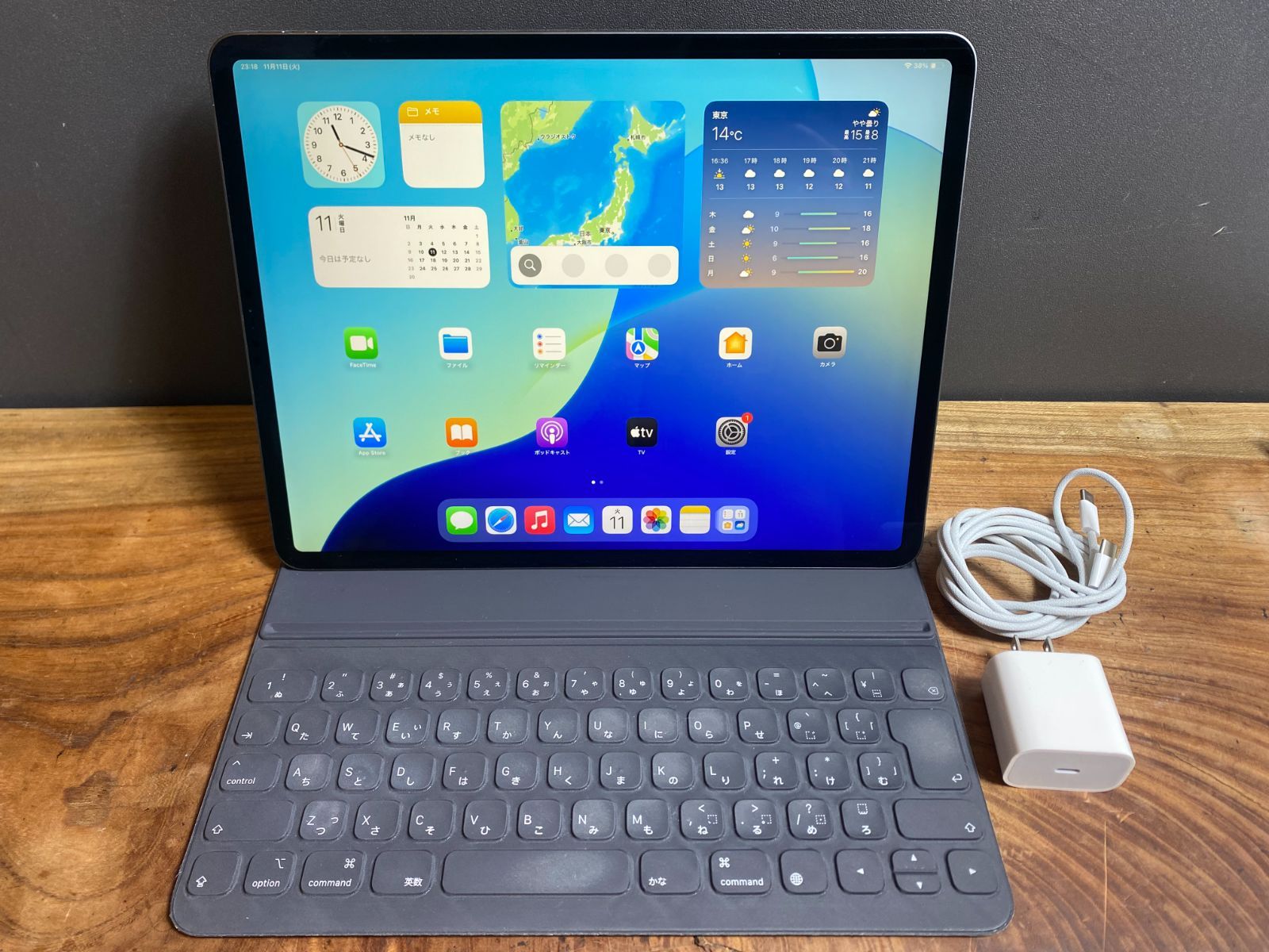 Apple ケース付き iPad Pro 12.9 inch 第3世代 64 GB Wi-Fi スペースグレイ