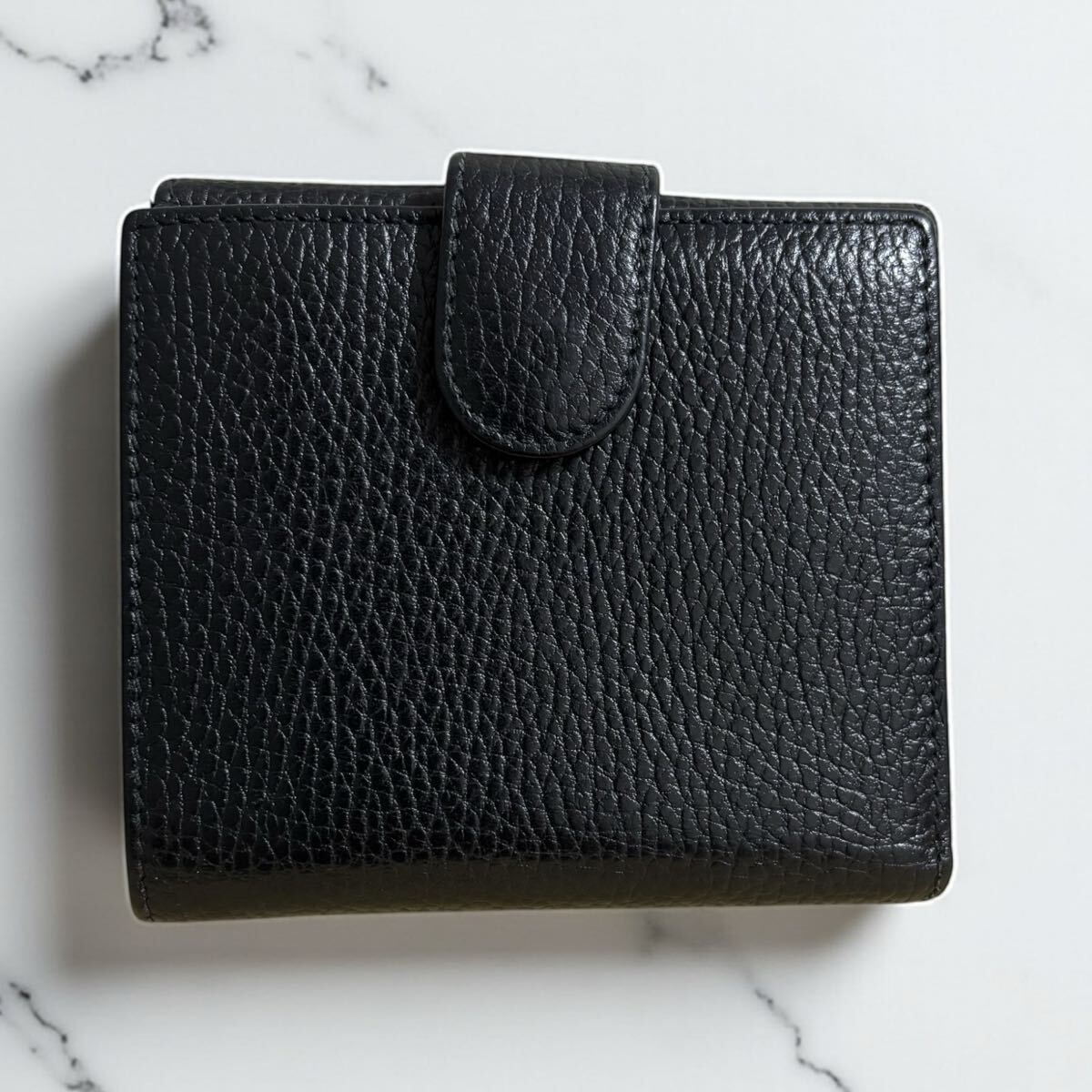 r95 グッチ GUCCI 二つ折り財布 ブラック インターロッキング - メルカリ