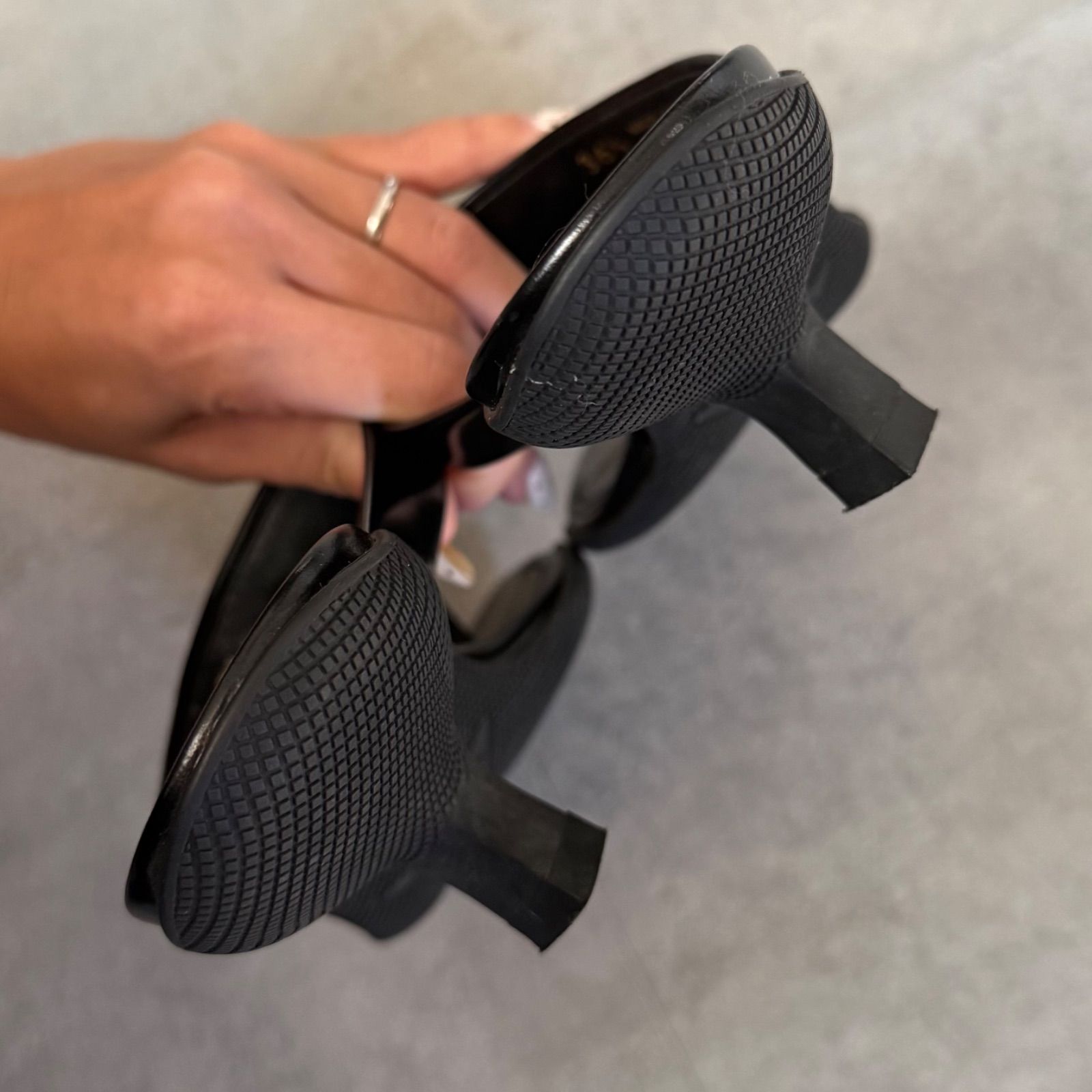 美品 PRADA プラダ 三角ロゴ レザー ミュール ブラック 黒 36 1/2