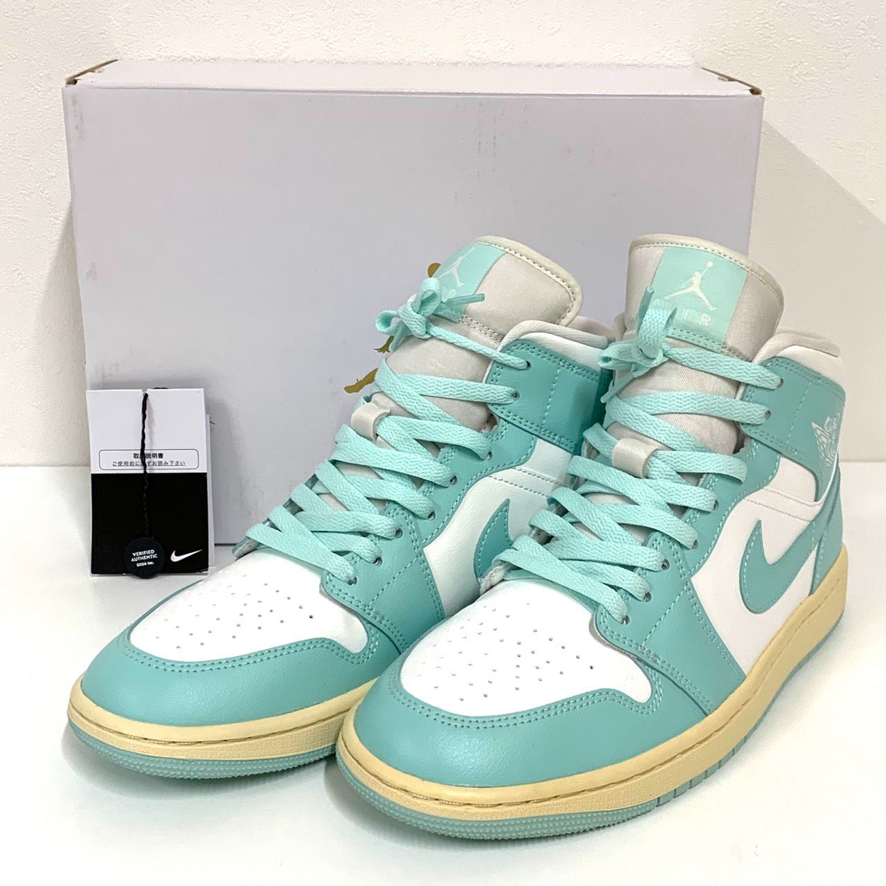 NIKE】ナイキ/ WMNS AIR JORDAN 1 MID/ sail/light dew-muslin bq/27.5 