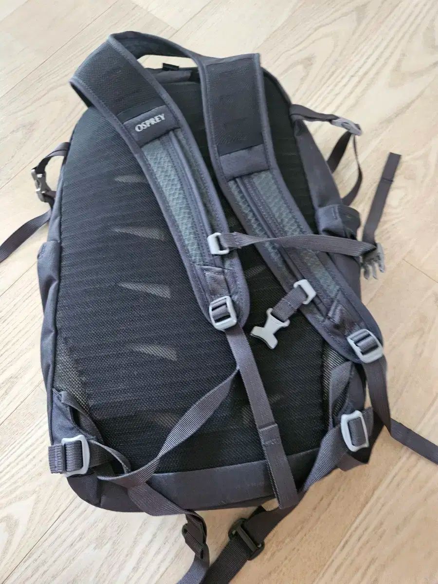 オスプレイ デイライト プラス ブラック