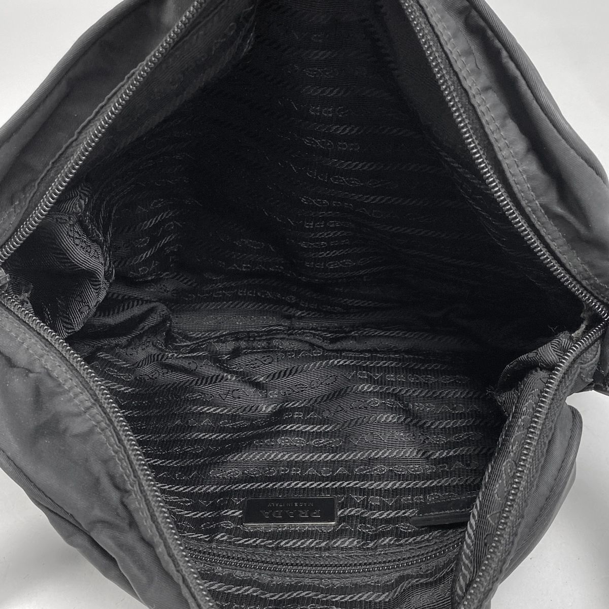  在庫一掃 プラダ PRADA ロゴプレート ショルダーバッグ ナイロン ネロ ブラック レディース ショルダーバッグ ショルダーバッグ