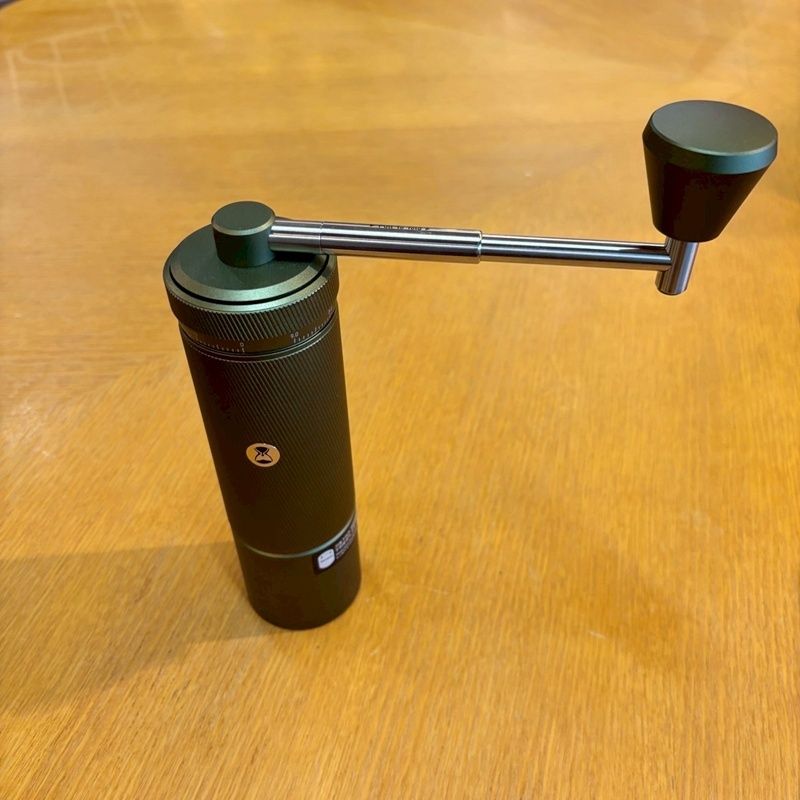TIMEMORE S3 Coffee Grinder グリーン タイムモア コーヒーグラインダー 外側のダイヤル 折りたたみ式ハンドル 手挽きコーヒーミル 外部調節機能 手回し式 ハンドミル CA1111-5