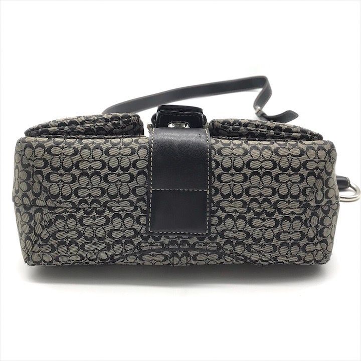 コーチ シグネチャー