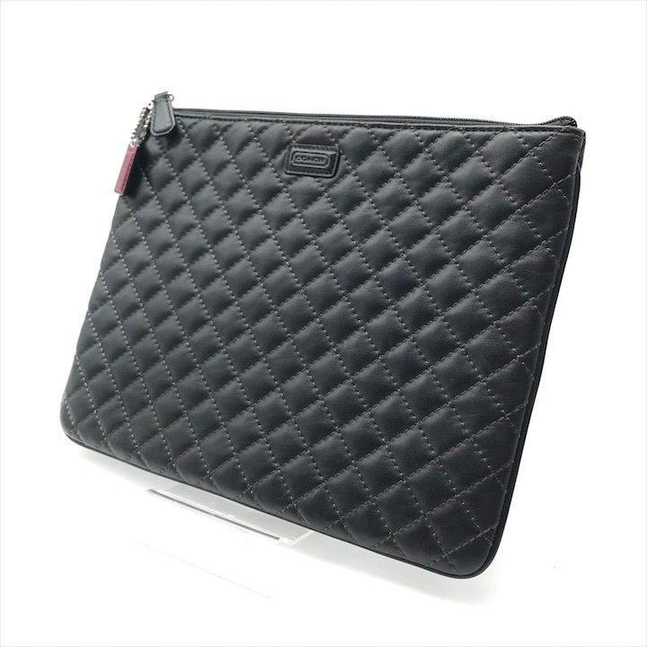 超 COACH コーチ ロゴ キルティング レザー クラッチ バッグ レディース メンズ ファッション小物 鞄 かばん ブラック r384