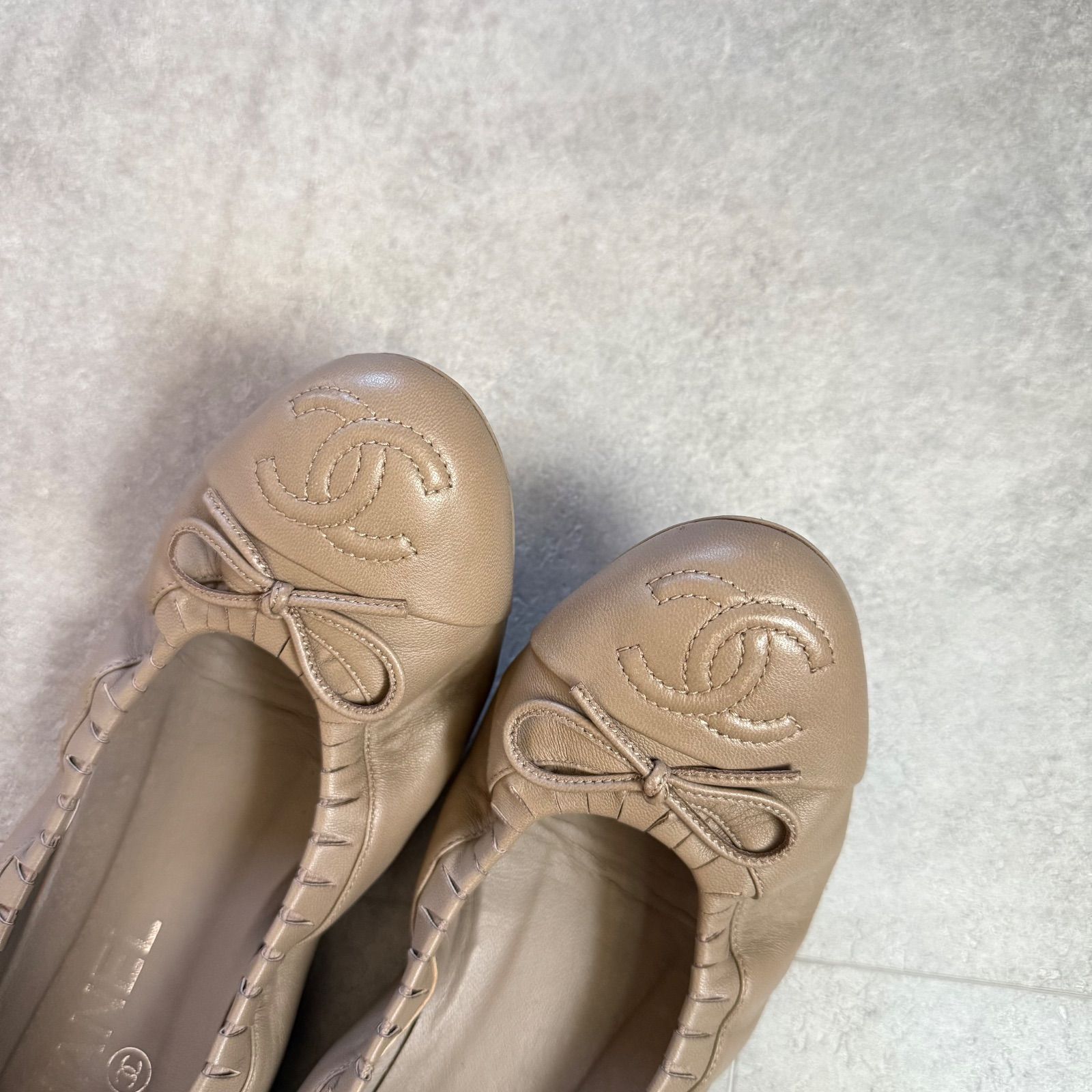 美品 CHANEL シャネル ココマーク リボンバレエシューズ ベージュ 36.5