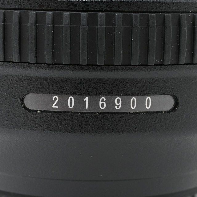 気持ちの良い ニコン AF-S NIKKOR 24-85mm f 3.5-4.5G ED VR｜標準ズーム｜手ブレ補正VR搭載｜小スレ ラバー浮きあり｜光学良好